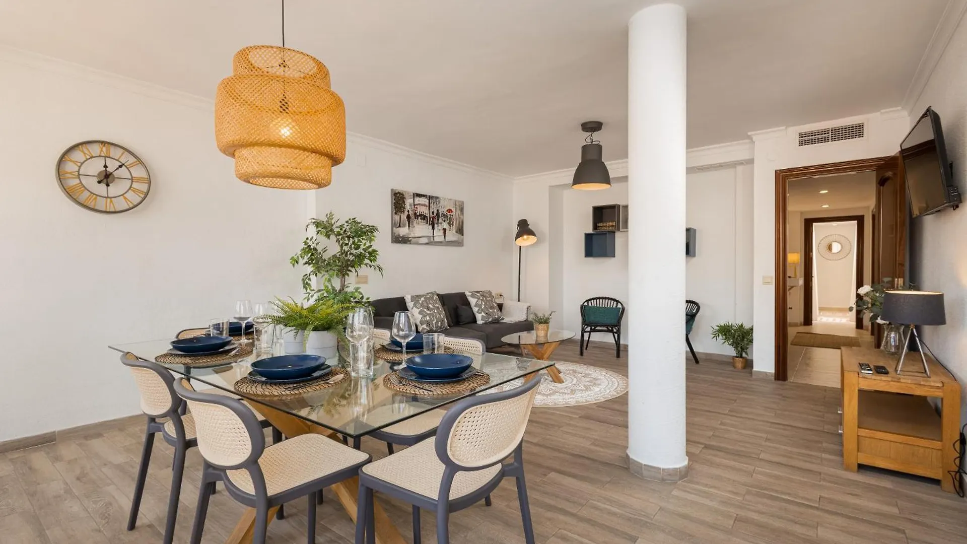 C103 - Sunny Terrace, Old Town Views Apartment Malaga