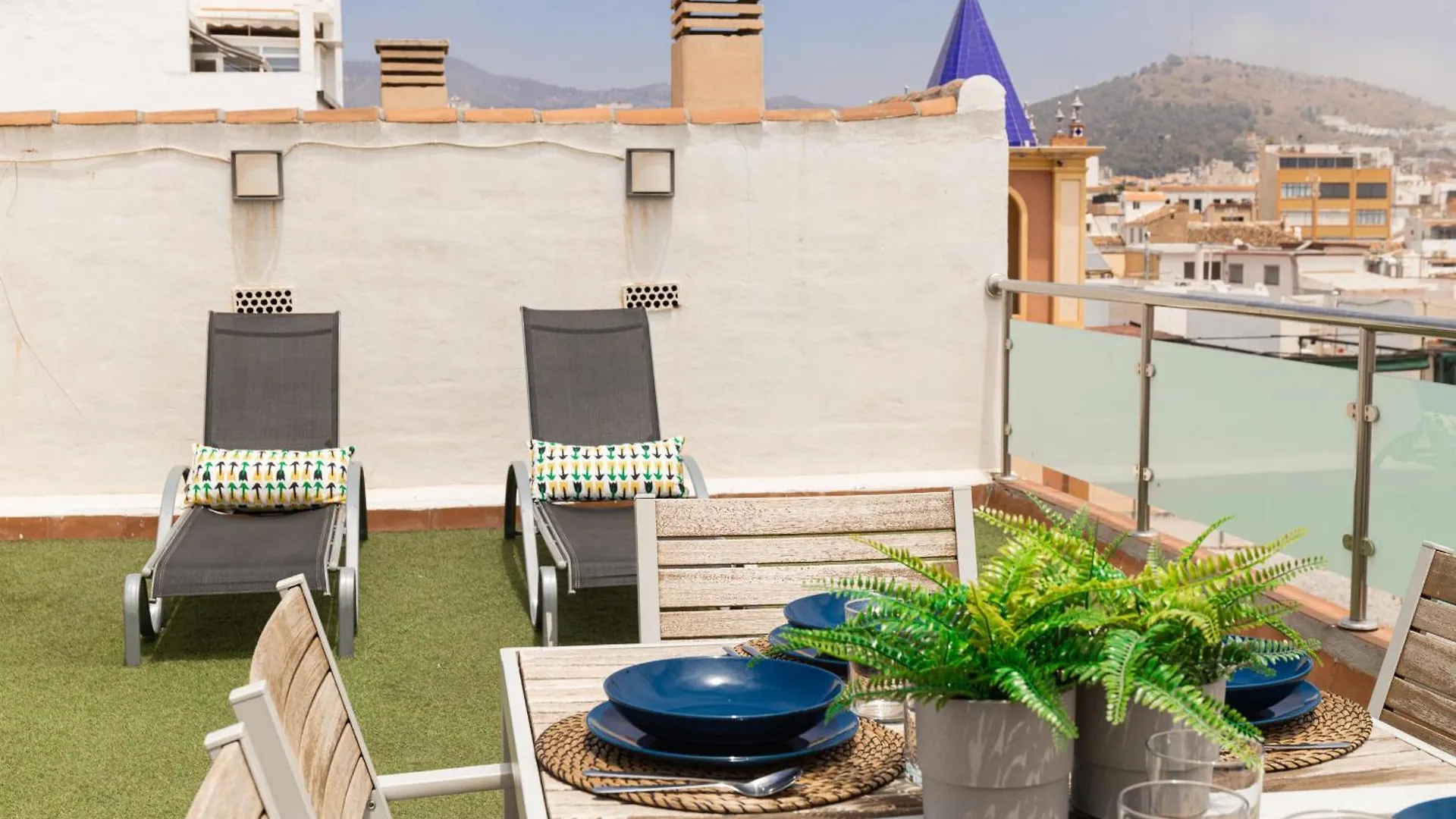 C103 - Sunny Terrace, Old Town Views Apartment Malaga Spain